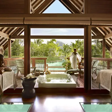 Four Seasons Resort Bora Bora-3